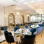 Acapulco Hotel